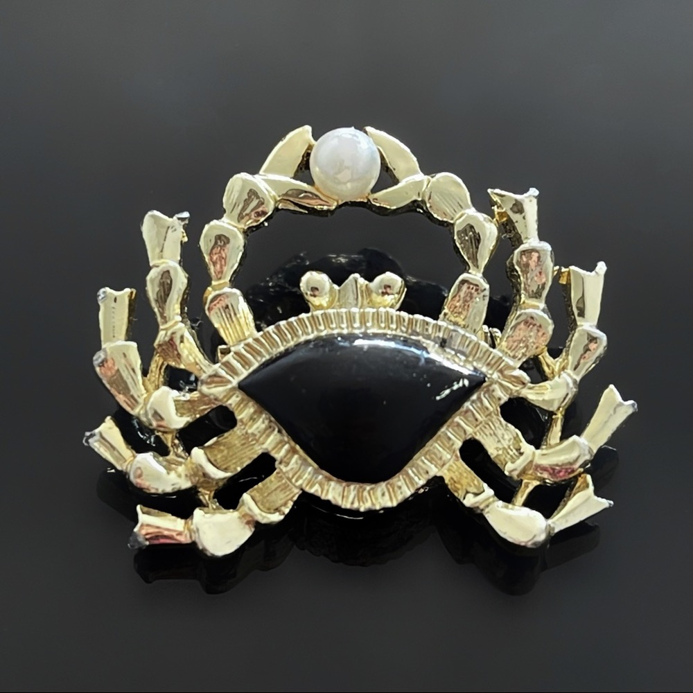 🦀 Gorgeous VTG Retro Black Crab Brooch